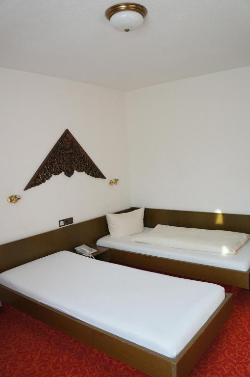 Hotel Pfauen Umkirch Quarto foto